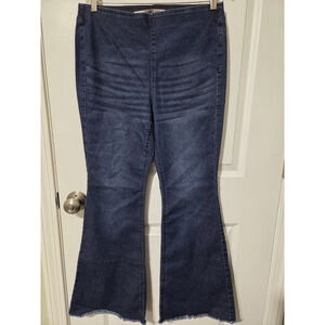 Vintage Tinseltown Jeans Denim Stretchy Bell Bottoms Size 11 Raw Hem Hippie